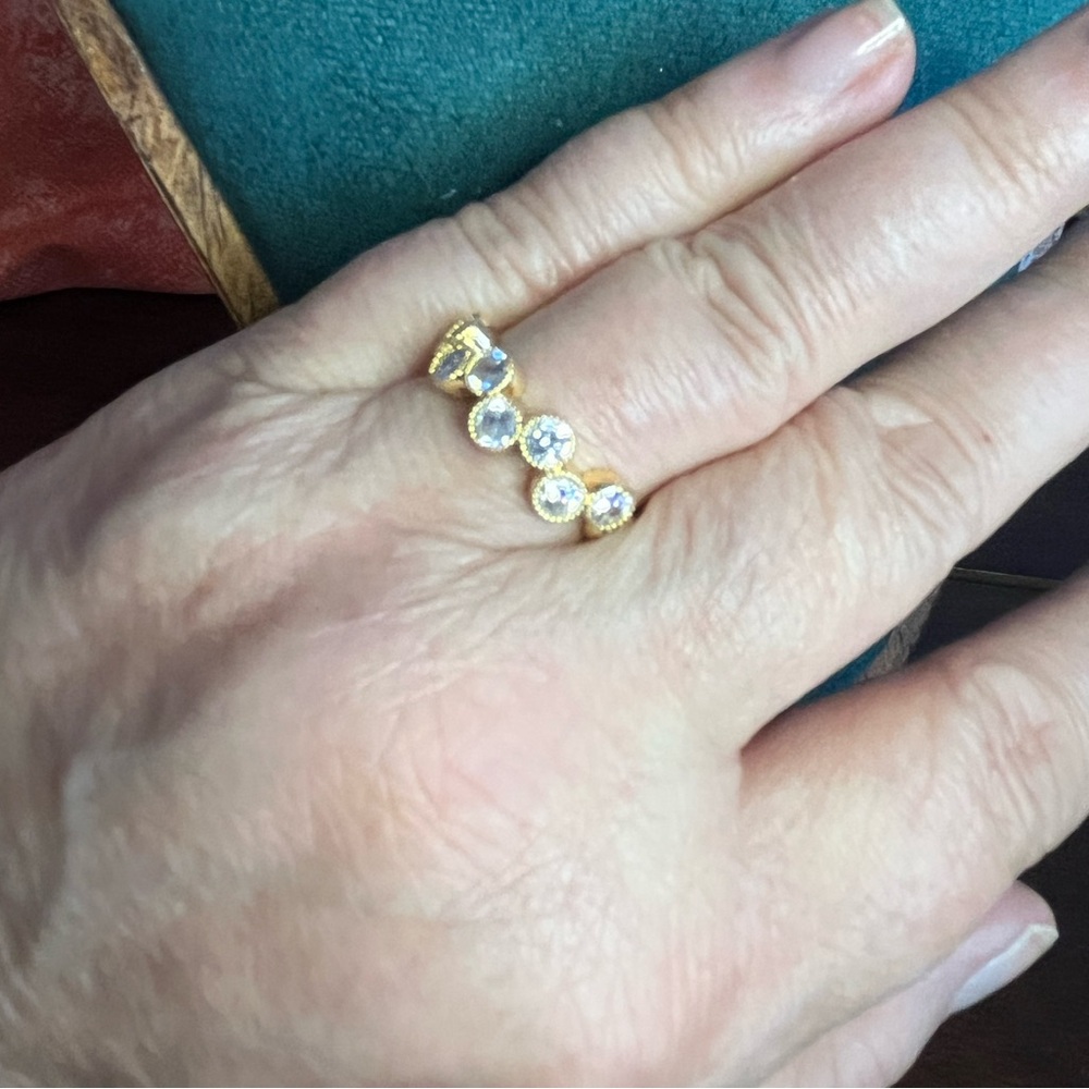 Sparkling Gold CZ Diamond Women's Ring Sz 9 14k gold filled - Picture 4 of 4